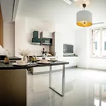 Mantovani Apartament-in The Heart Of *