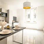 Mantovani Apartament-in The Heart Of Lejlighed