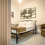 Lejlighed Mantovani Apartament-in The Heart Of