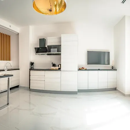 Mantovani Apartament-in The Heart Of