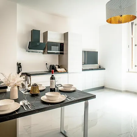Daire Mantovani Apartament-in The Heart Of Como