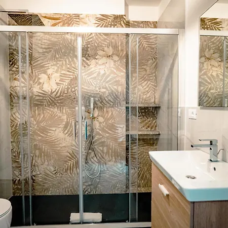 Mantovani Apartament-in The Heart Of *