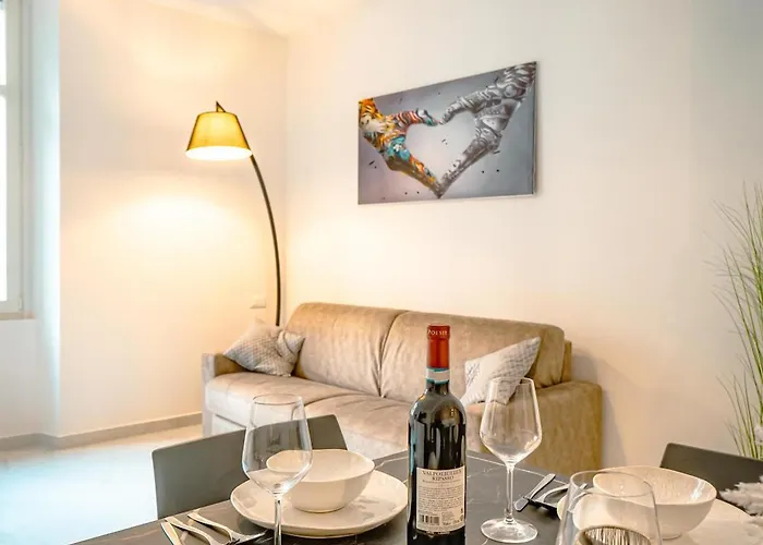 Daire Mantovani Apartament-in The Heart Of *