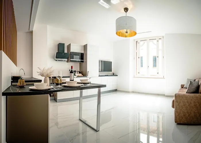 Mantovani Apartament-in The Heart Of Apartamento *